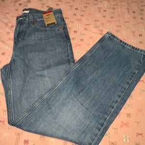 Women’s Levis Low Pro